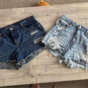 2 pair of Jean shorts
American Eagle Outfitters & Old Navy, boyfriend
